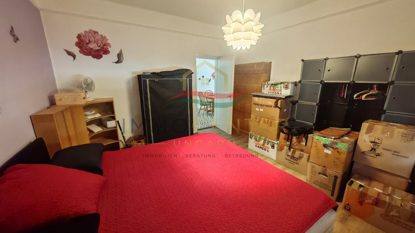 Casa unifamiliar en una zona tranquila y familiar.