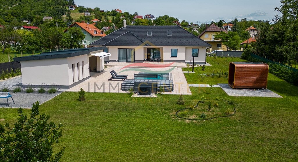 Casa unifamiliar exclusiva de nueva construcción