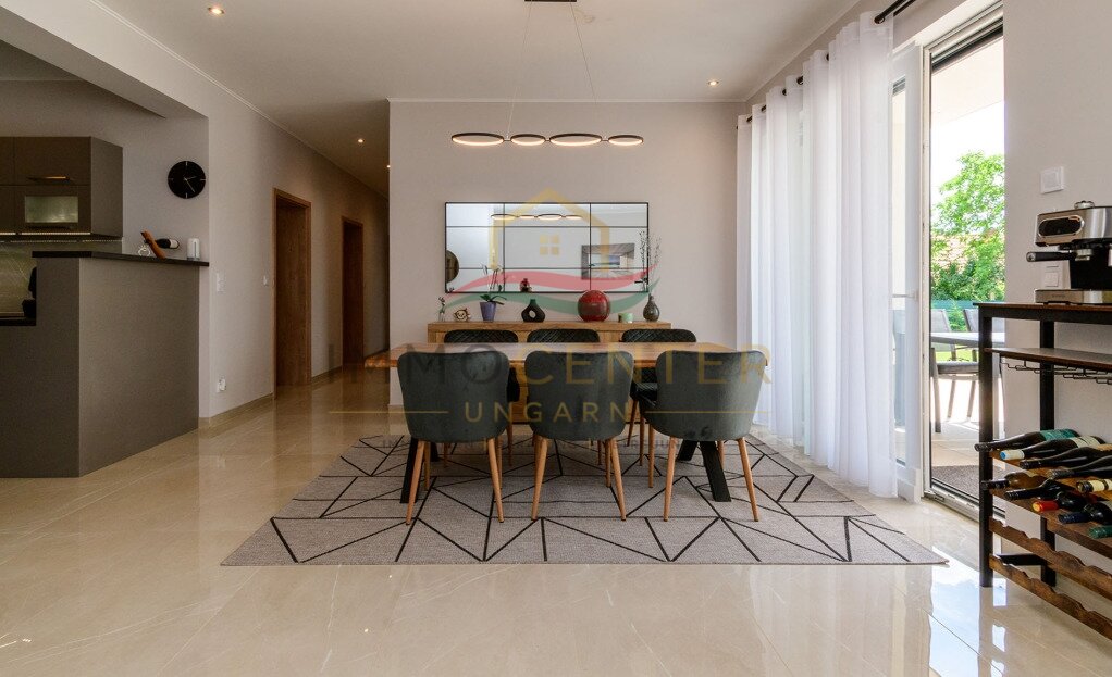 Casa unifamiliar exclusiva de nueva construcción