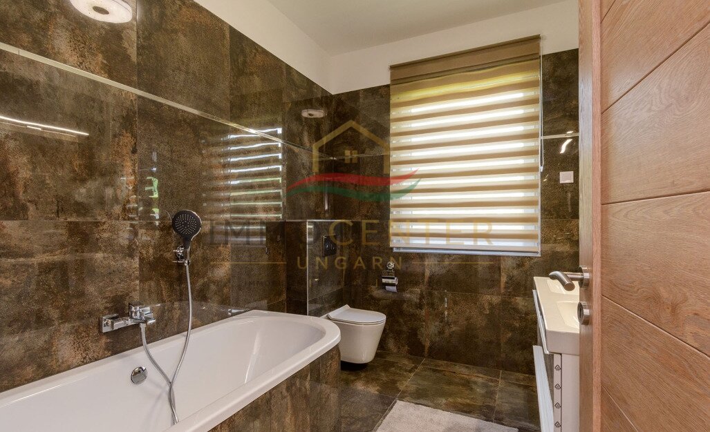 Casa unifamiliar exclusiva de nueva construcción
