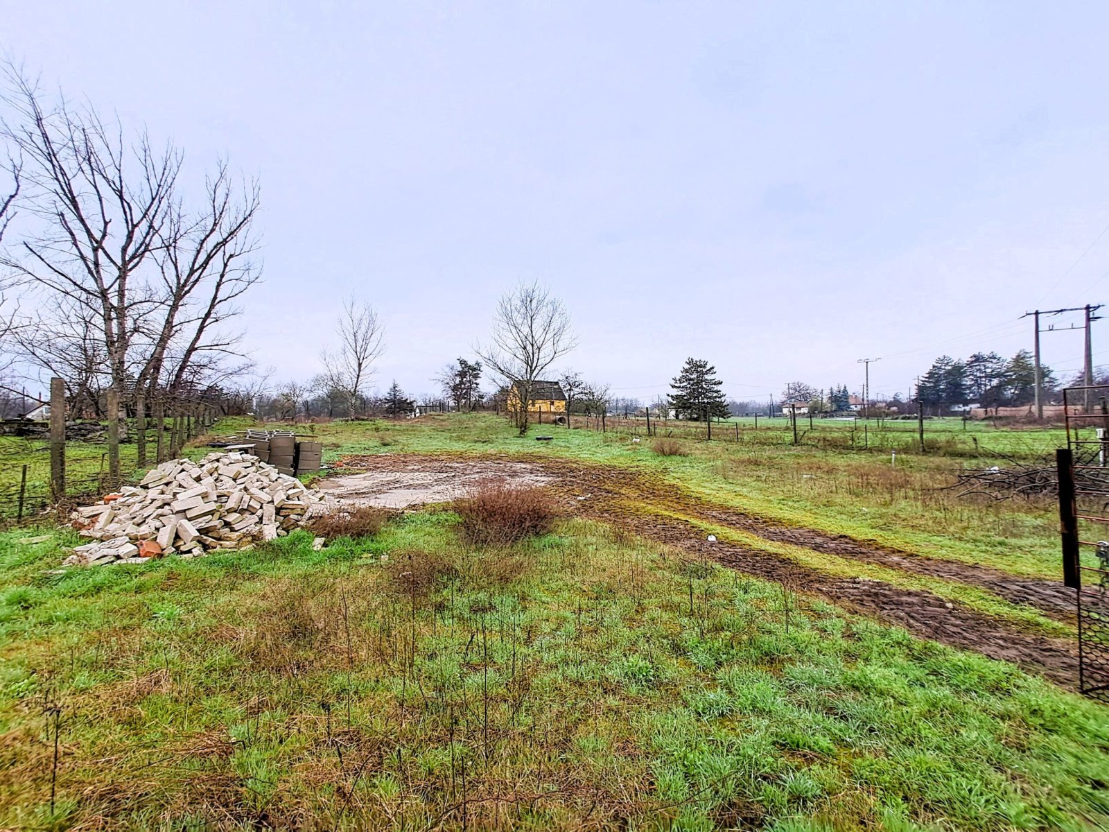 Kiskunhalas: Építési telek Kiskunhalas: Építési telek