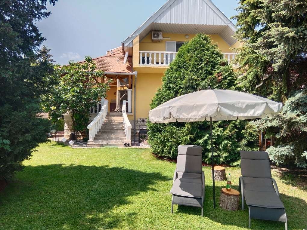 Hévíz: (AAA) Impozáns villa álomszerű helyen, a világhírű Hévíz gyógyfürdőváros közelében 