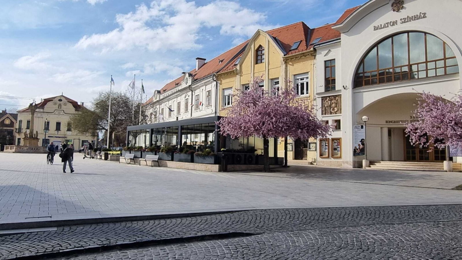 Keszthely: (AAA) Második emeleti lakás Keszthely szívében 