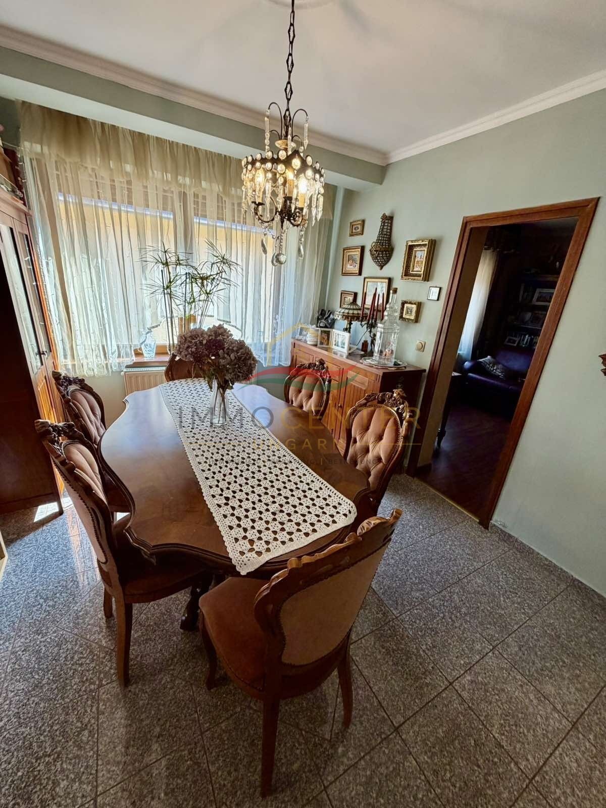 Tágas családi ház a Balaton közelében
