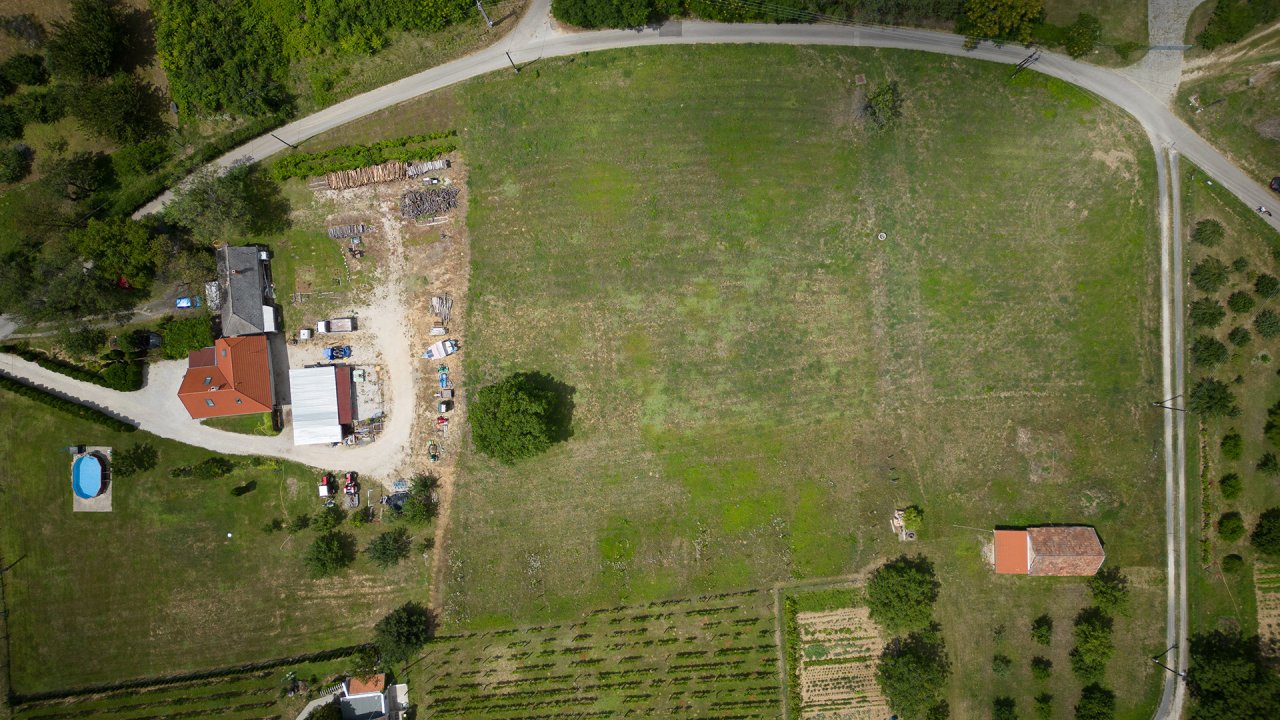 bei Hévíz: (A-A) Groot bouwperceel op een prachtige locatie 
