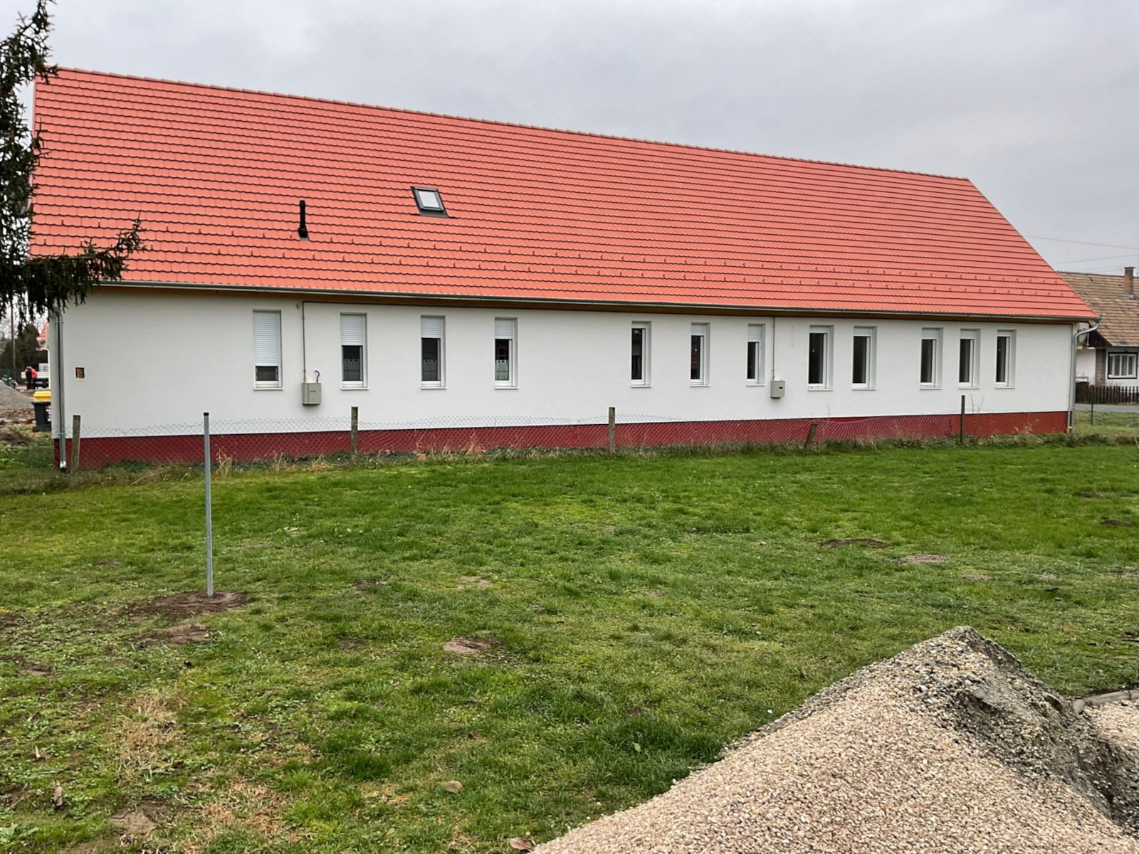 Vörs: Rijtjeshuis in een exclusief wooncomplex (AAA-ANZ112) 