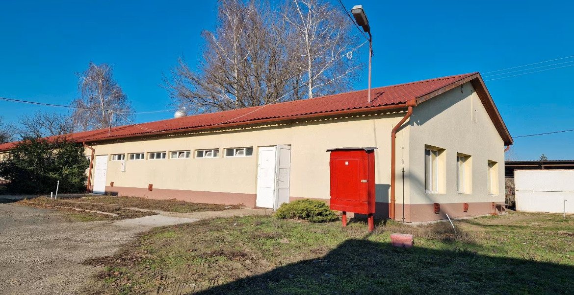 Kiskunmajsa: Industrieterrein / voormalige schoenfabriek 