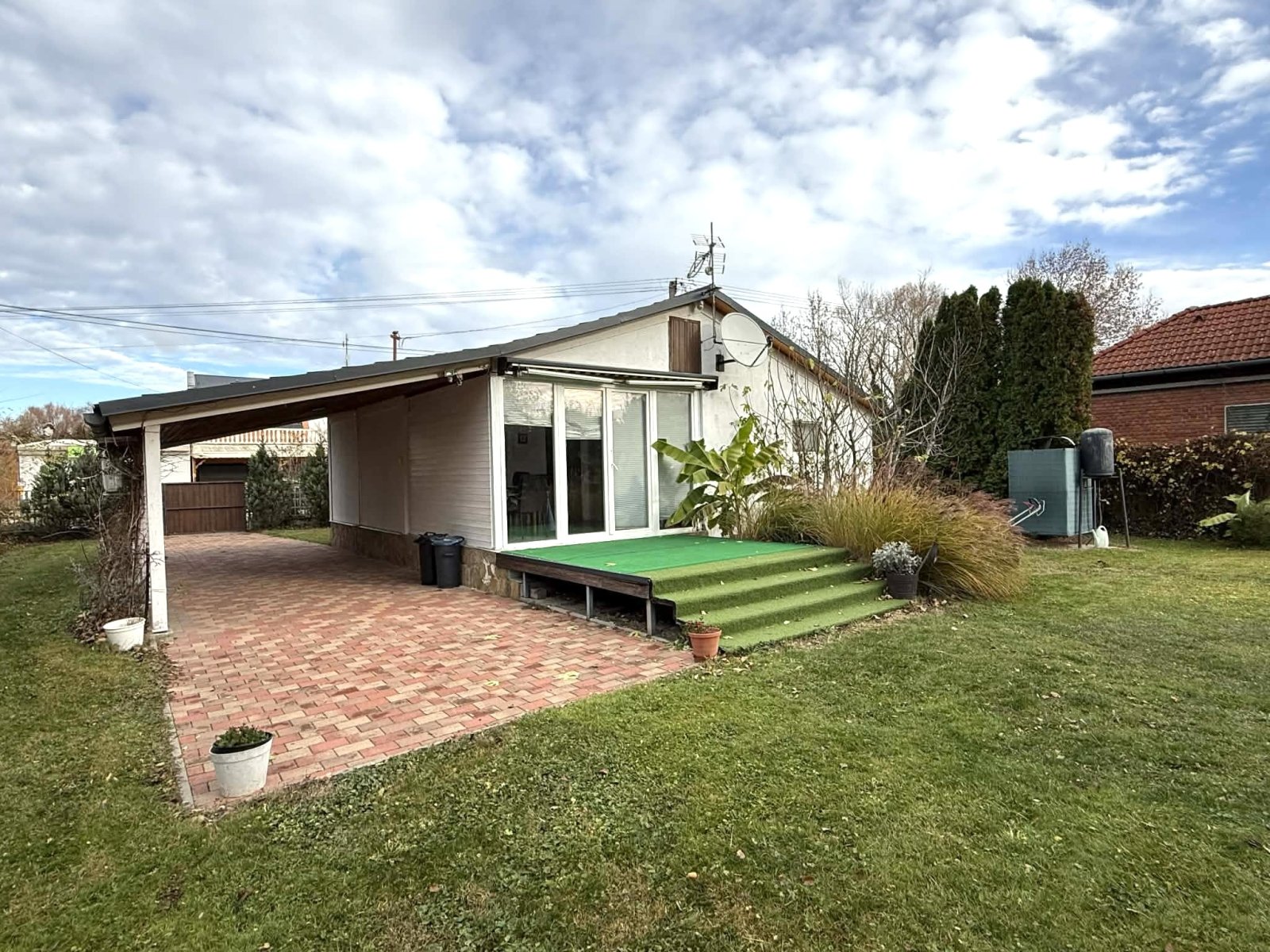 Balatonmáriafürdő: Vakantiehuis op slechts 200 meter van het water. 