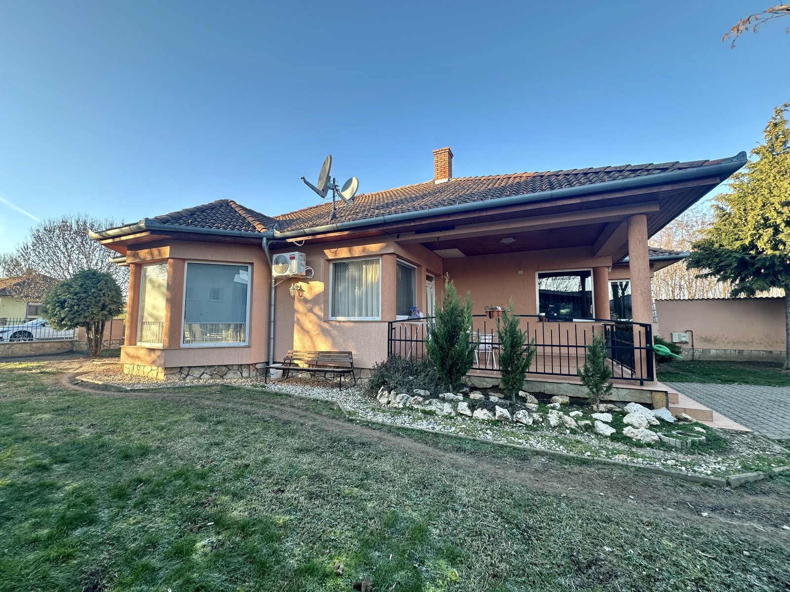 Marcali: Gerenoveerde vrijstaande woning in een rustige, natuurlijke omgeving. 