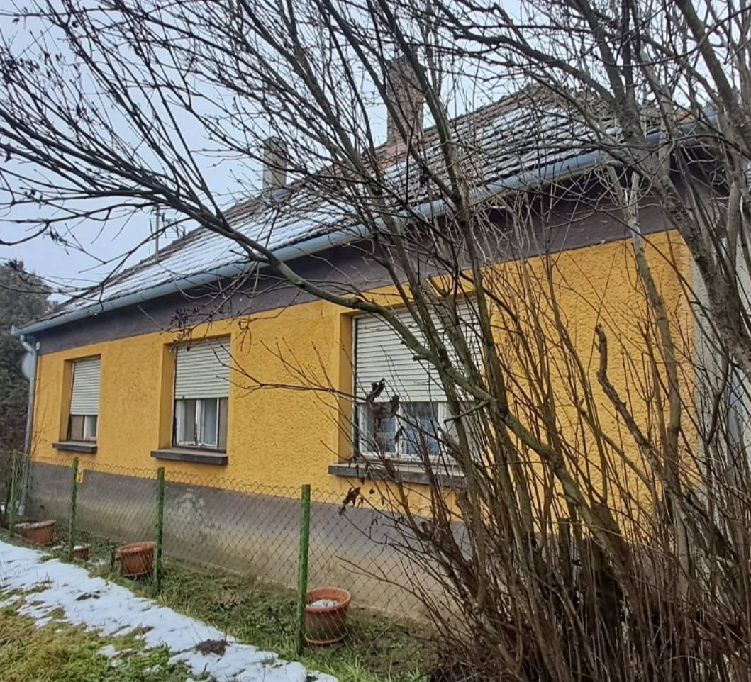 Karmacs: Vrijstaande woning in een rustige, kindvriendelijke buurt. 