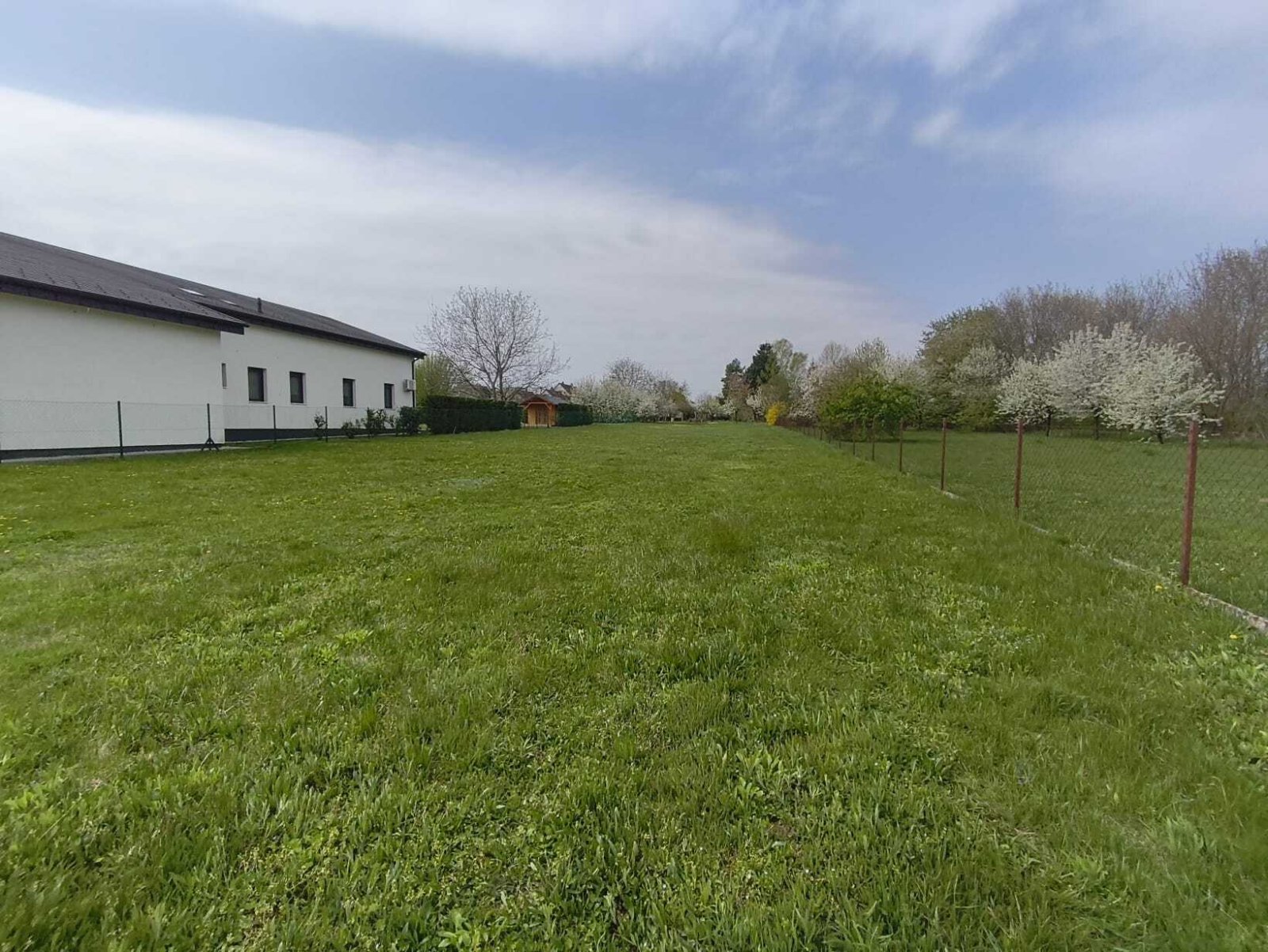 Balatonberény: Prachtig, volledig ontwikkeld bouwperceel in het nieuwe ontwikkelingsgebied Balatonberény. 