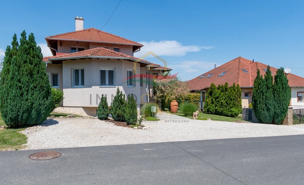 (AAA) Een prachtig landhuis op een uitstekende locatie met gastenkamers.