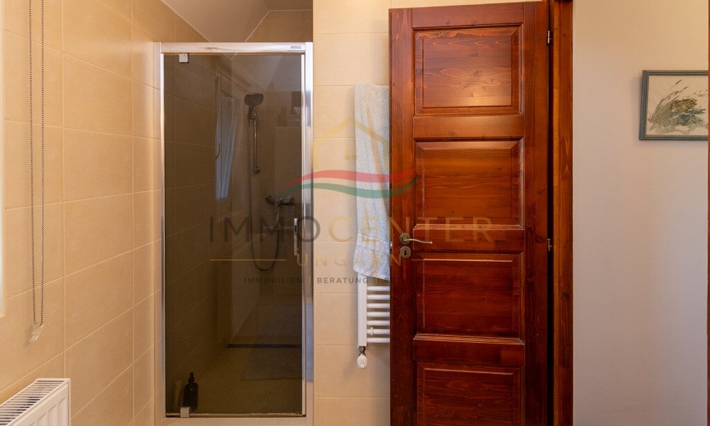 (AAA) Een prachtig landhuis op een uitstekende locatie met gastenkamers.