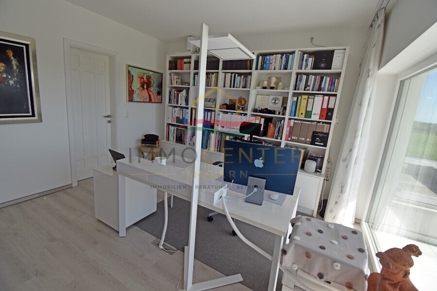 Exclusieve woning met een panoramisch uitzicht van 180 graden, dicht bij de stad en de thermale baden.