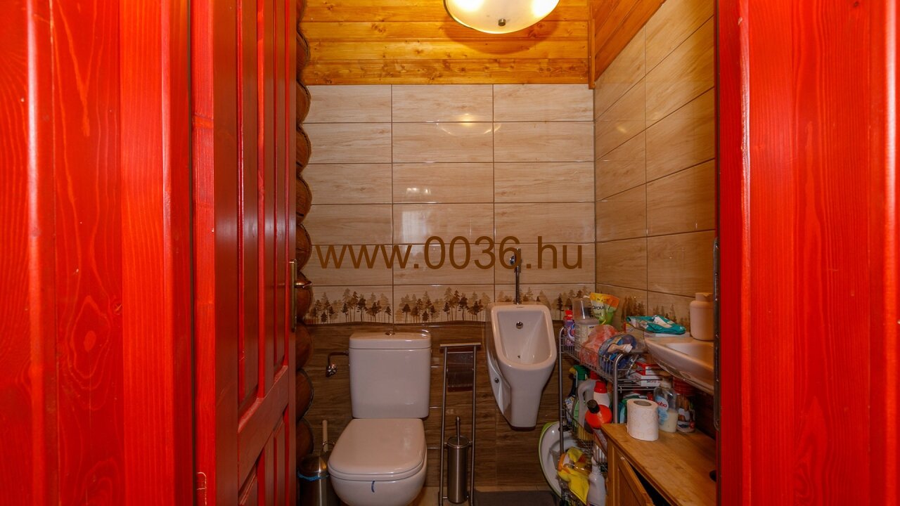 immocenter-hongarije-huis-kopen-33563-gast-WC1 immocenter-hongarije-huis-kopen-33563-gast-WC1