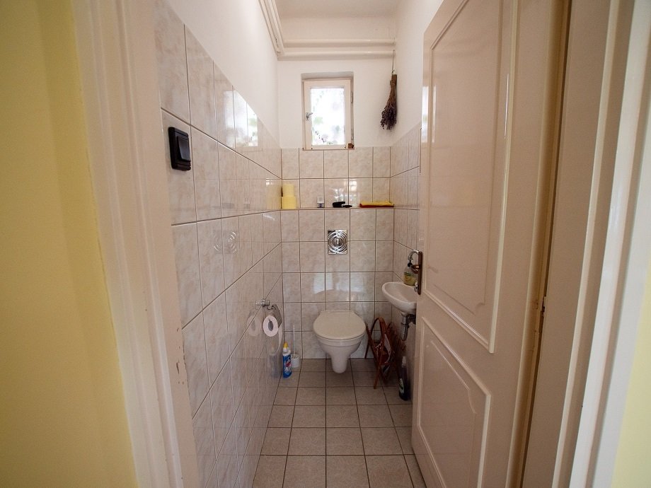 Apart toilet op de begane grond