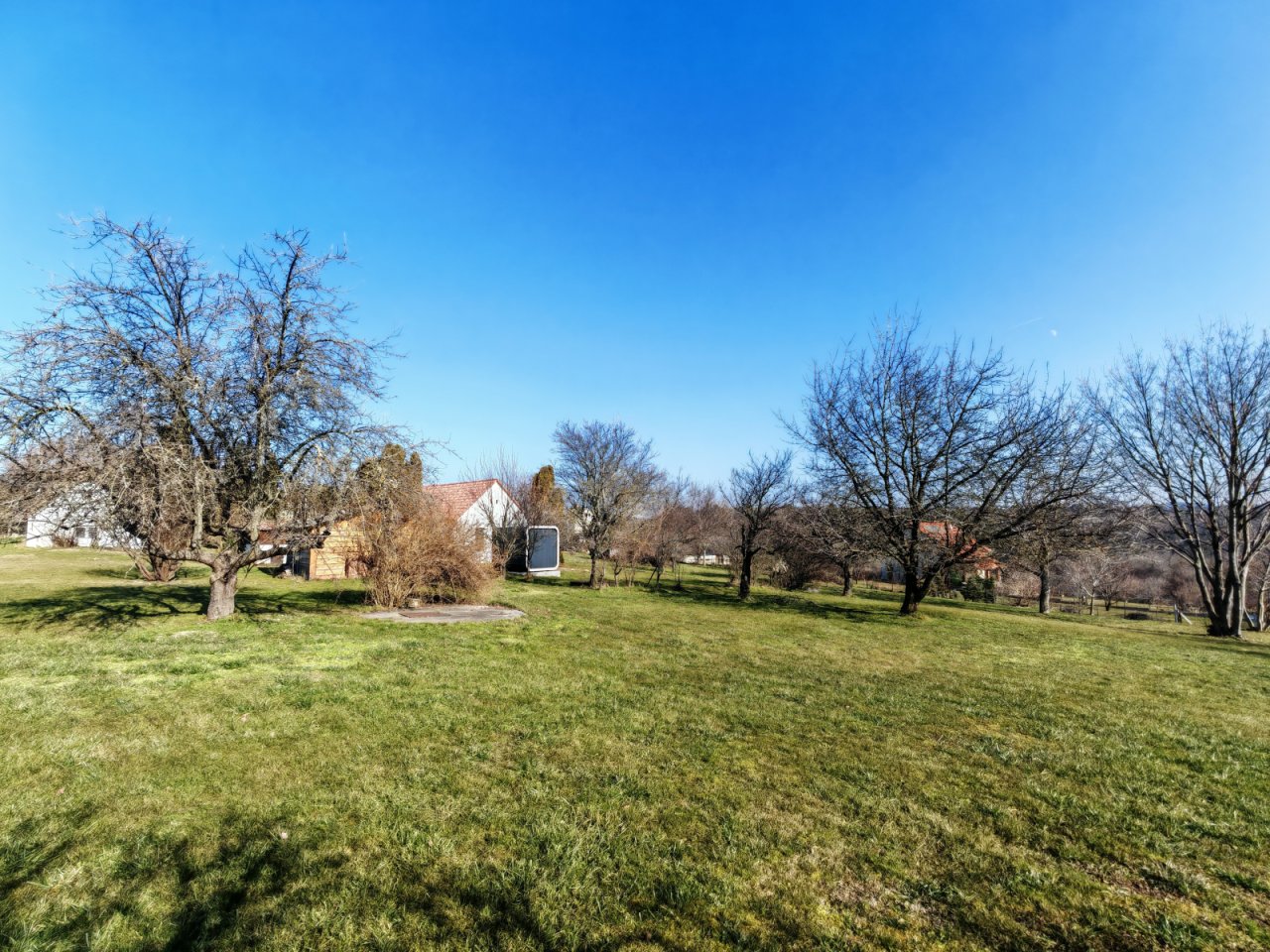 Bouwgrond met panoramisch uitzicht - fantastische ligging op het zuidwesten voor een ontspannen verblijf! Bouwgrond met panoramisch uitzicht - fantastische ligging op het zuidwesten voor een ontspannen verblijf!