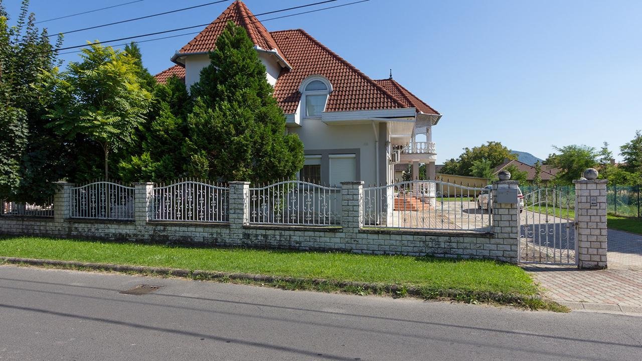 (AAA) Spektakuläre Villa für den individuellen Geschmack! (33610)
