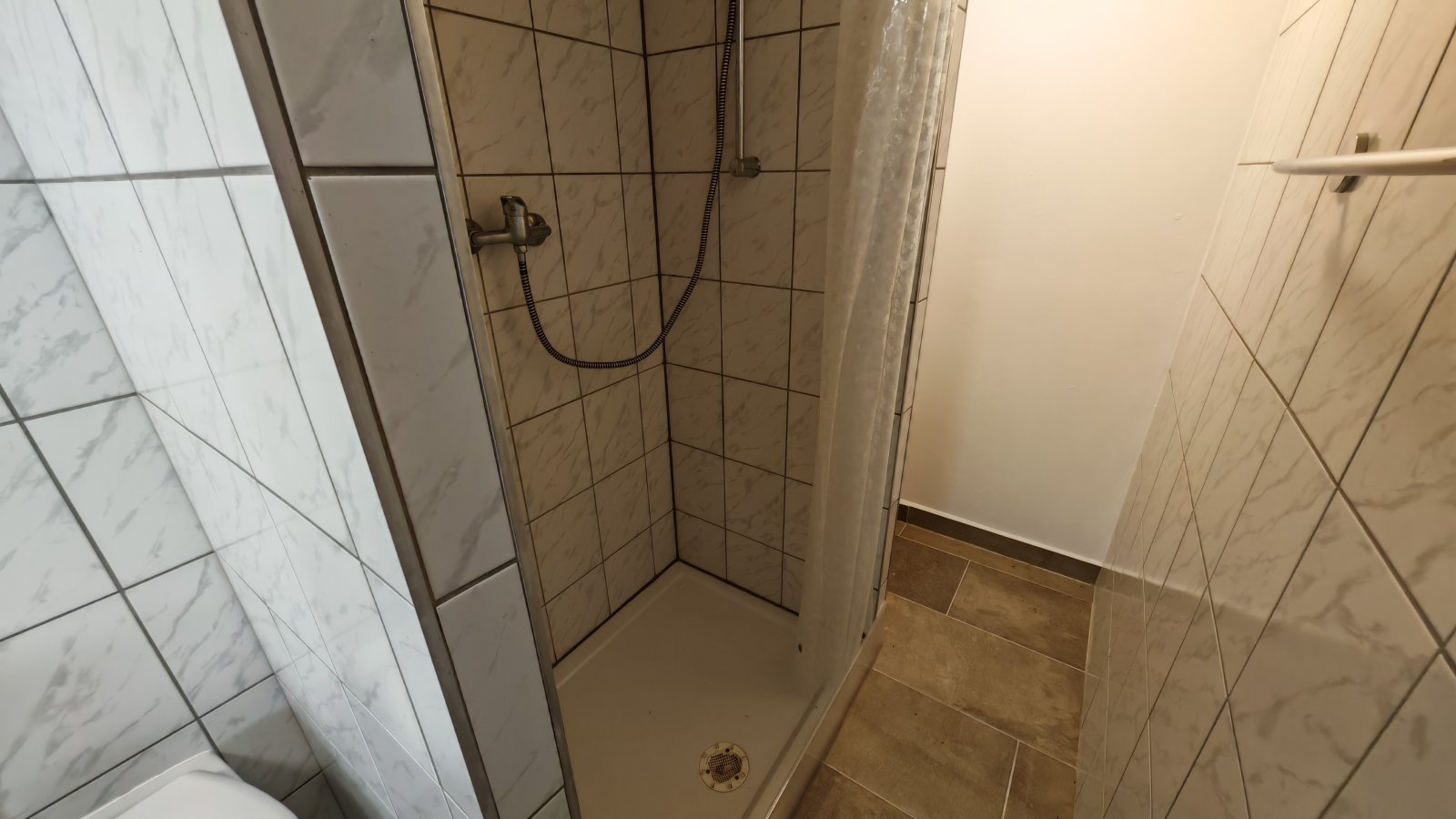 (BBA) Viel Platz für ein neues Leben in Ungarn – Landhaus mit 3.800 m² Grundstück in Türje (MW0935)
