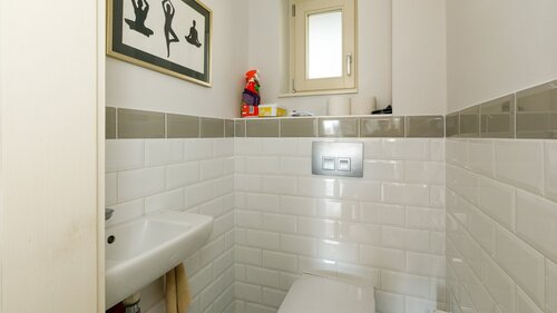 AAA: Wunderschönes Einfamilienhaus mit Panoramablick auf den Plattensee (33417)