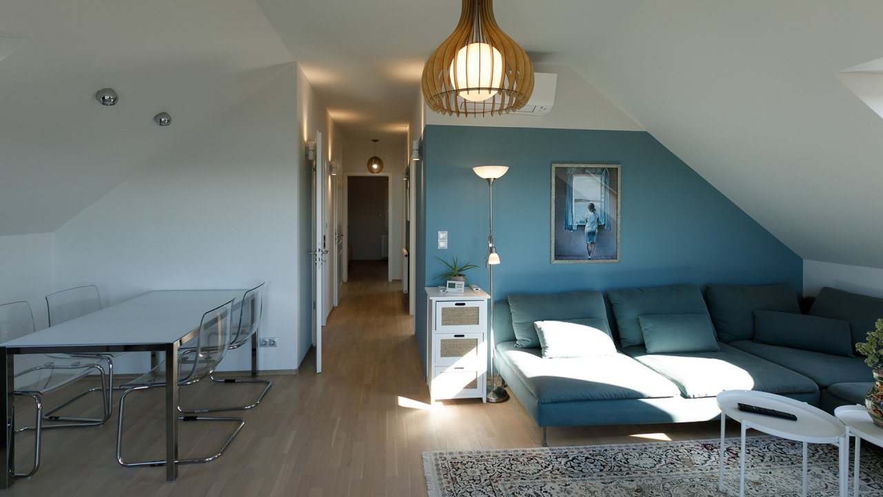 AAA: Wunderschönes Einfamilienhaus mit Panoramablick auf den Plattensee (33417)