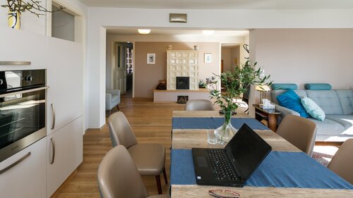AAA: Wunderschönes Einfamilienhaus mit Panoramablick auf den Plattensee (33417)