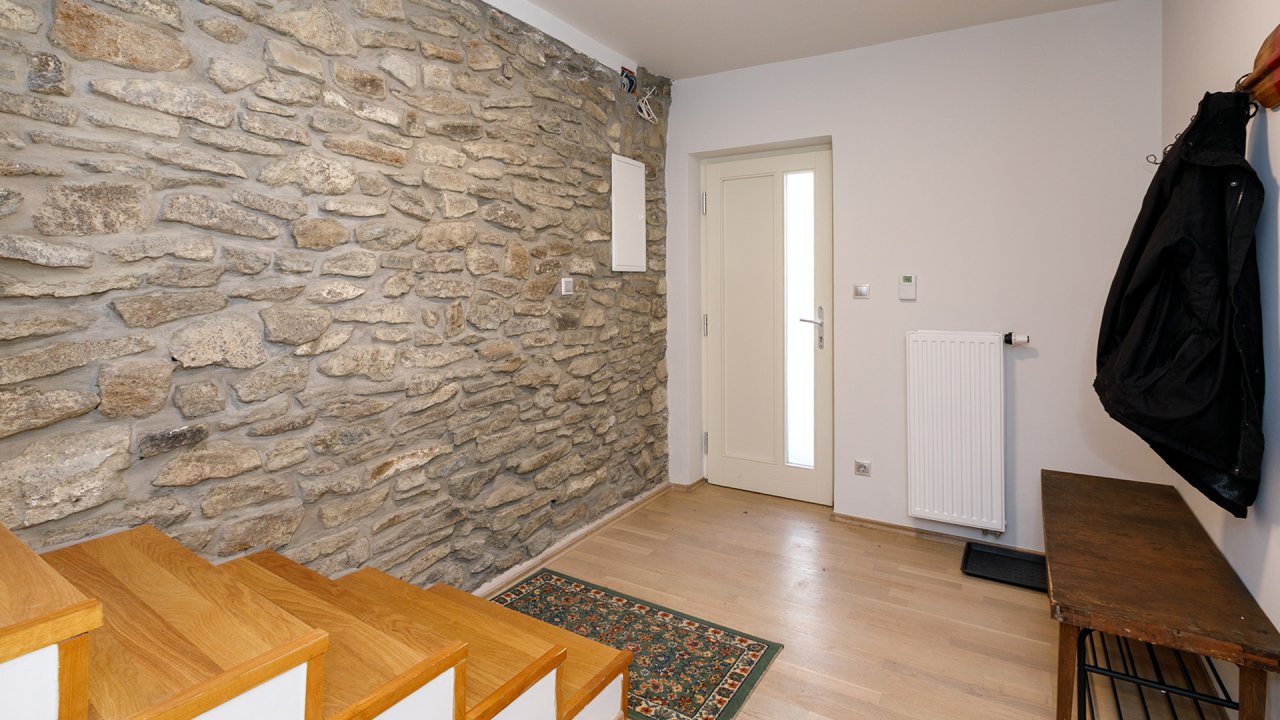 AAA: Wunderschönes Einfamilienhaus mit Panoramablick auf den Plattensee (33417)