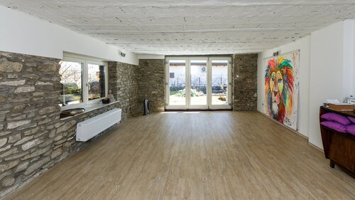 AAA: Wunderschönes Einfamilienhaus mit Panoramablick auf den Plattensee (33417)