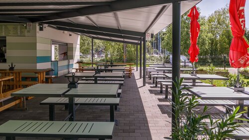 (AAA) Restaurant am Balaton mit Blick auf den See (88122)
