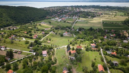 (ACA) großes Grundstück mit  Abruchhaus nahe dem Plattensee (77457-2)