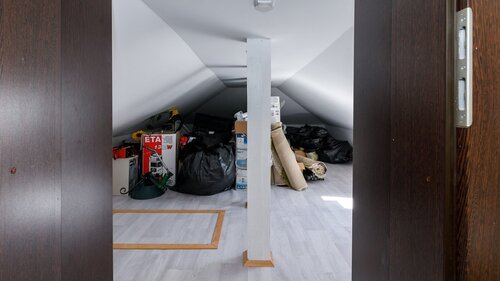 (AAA) geräumiges Wohnhaus mit Blick auf den Plattensee (33468)