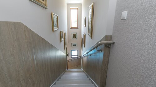 (AAA) geräumiges Wohnhaus mit Blick auf den Plattensee (33468)