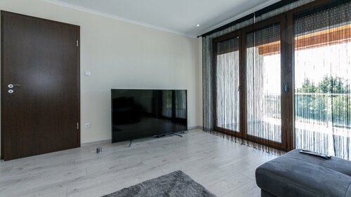 (AAA) geräumiges Wohnhaus mit Blick auf den Plattensee (33468)