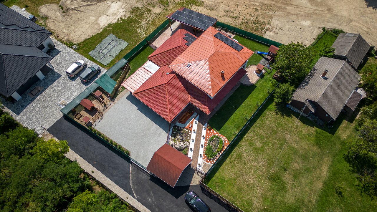 (AAA) geräumiges Wohnhaus mit Blick auf den Plattensee (33468)