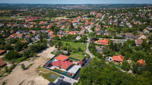 (AAA) geräumiges Wohnhaus mit Blick auf den Plattensee (33468)