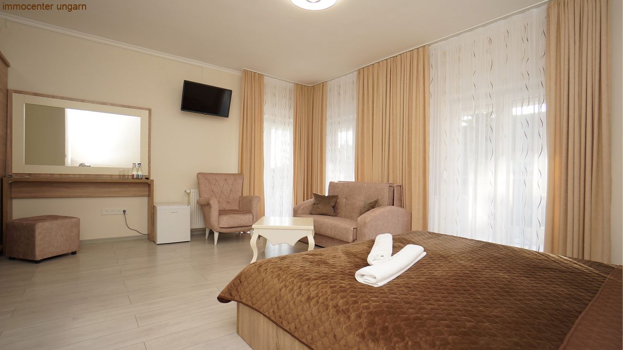 (AA) Stilvolles Apartmenthaus in Héviz (33211-3)