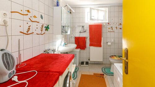 AAA: renoviertes Einfamilienhaus in Top Lage (33424-2)