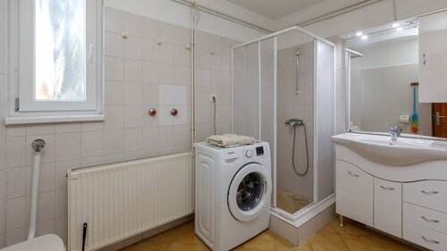 (AAB) Familienhaus mit großem Grundstück in guter Lage bei Héviz (BAC) (33377-3)