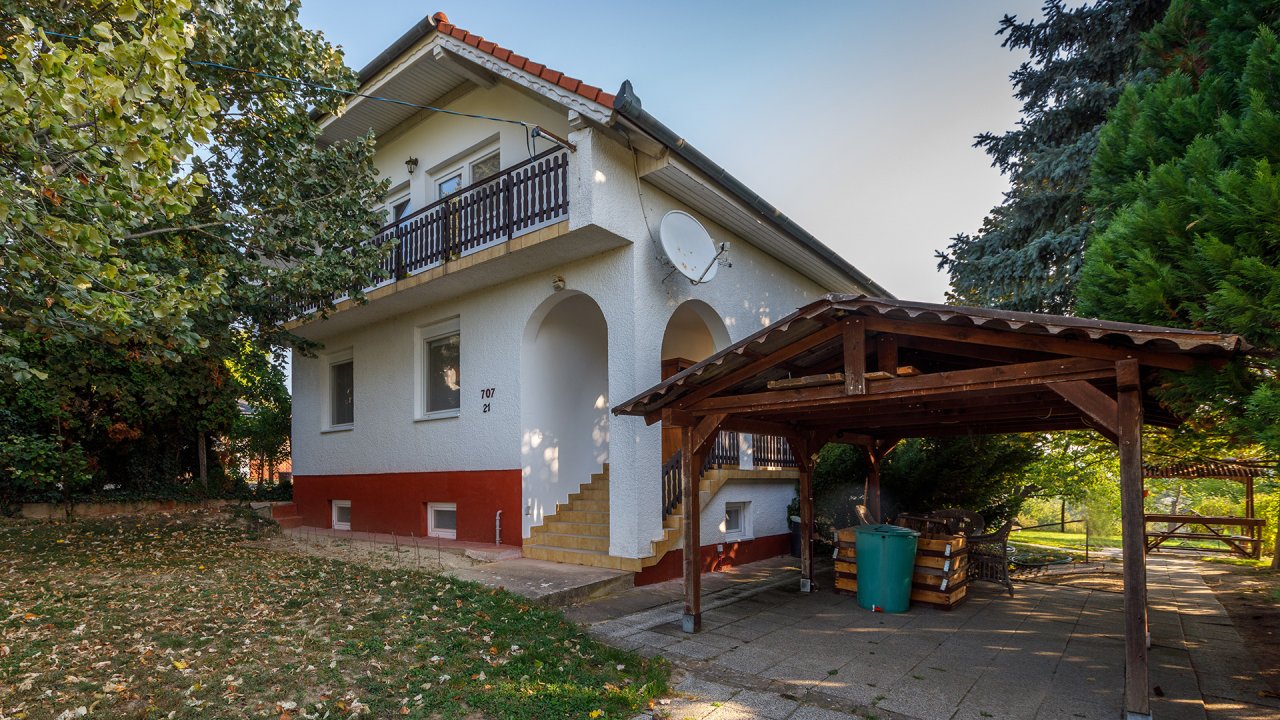 (AAB) Familienhaus mit großem Grundstück in guter Lage bei Héviz (BAC)