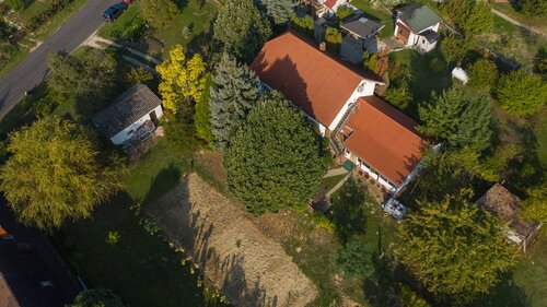 (AAB) Familienhaus mit großem Grundstück in guter Lage bei Héviz (BAC) (33377-3)