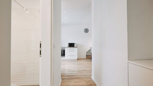 (AAA) Neuwertiges Mehrfamilienhaus mit 5 Eigentumswohnungen (66127)