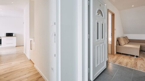 (AAA) Neuwertiges Mehrfamilienhaus mit 5 Eigentumswohnungen (66127)