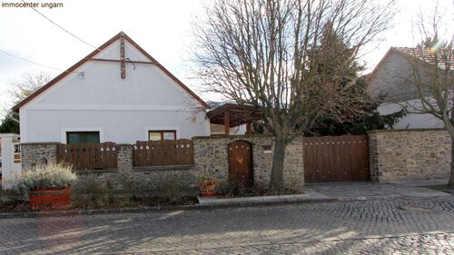 (AAA) schönes und gemütliches Wohnhaus mit Fernblick (3302-2)