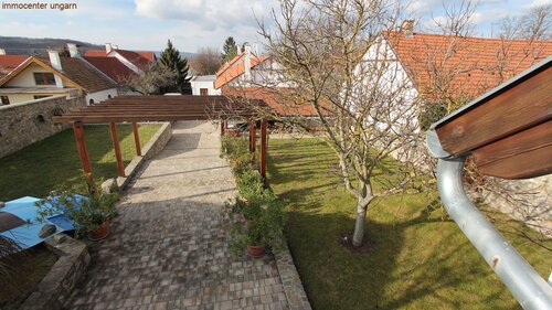 (AAA) schönes und gemütliches Wohnhaus mit Fernblick (3302-2)