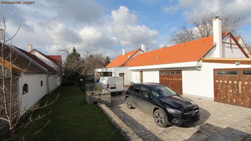 (AAA) schönes und gemütliches Wohnhaus mit Fernblick (3302-2)
