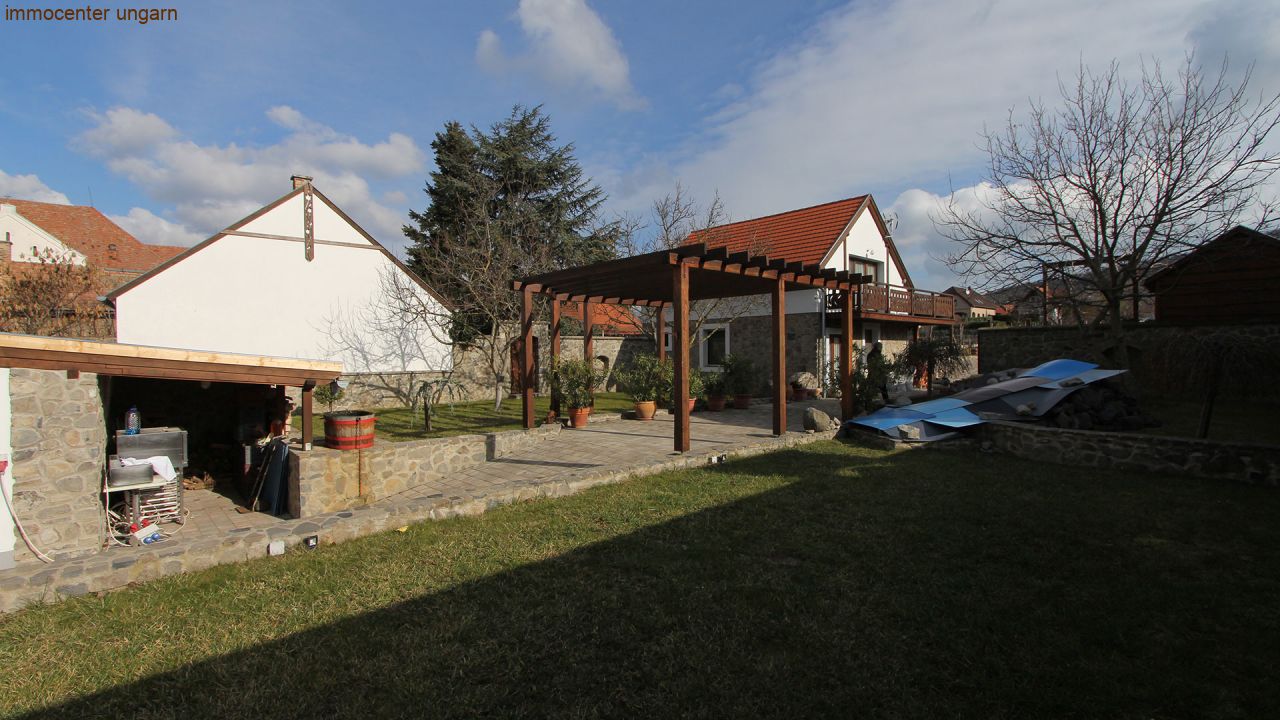 (AAA) schönes und gemütliches Wohnhaus mit Fernblick (3302-2)