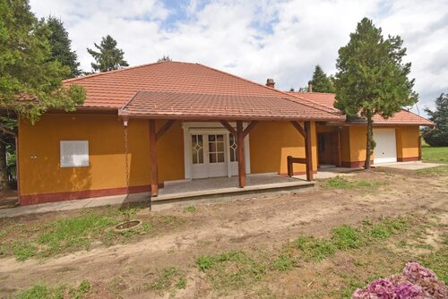 (BBA Neuwertiges Landhaus im Bungalowstil in ruhiger Gegend (FER2608)