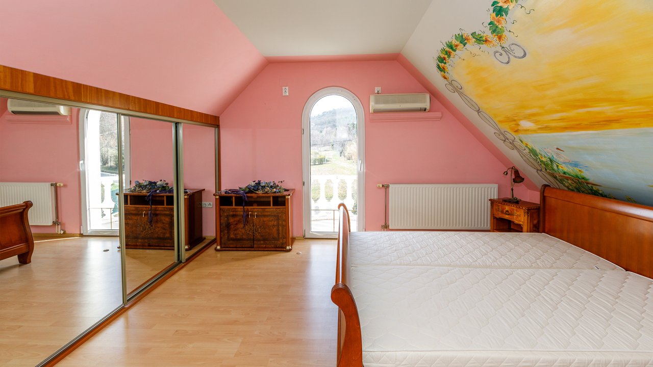 (AAAB) Gemütliche Villa in Ungarn kaufen mit Blick auf den Plattensee (11681-2)