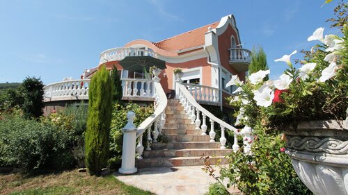 (AAAB) Gemütliche Villa in Ungarn kaufen mit Blick auf den Plattensee (11681-2)