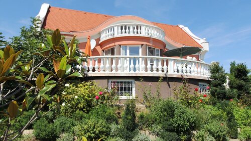 (AAAB) Gemütliche Villa in Ungarn kaufen mit Blick auf den Plattensee (11681-2)